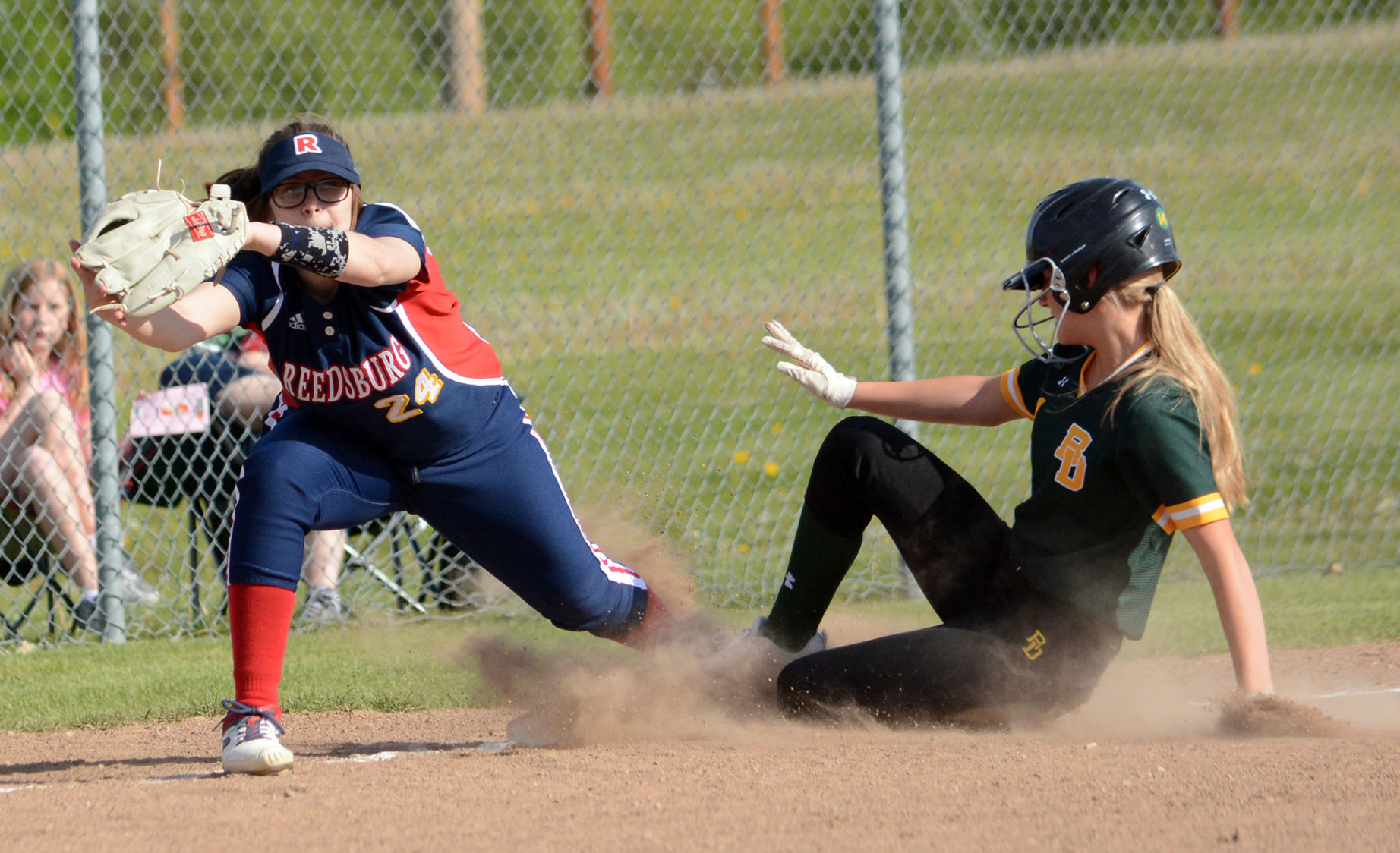 Makenna Fitzsimmons and Becca Carnell